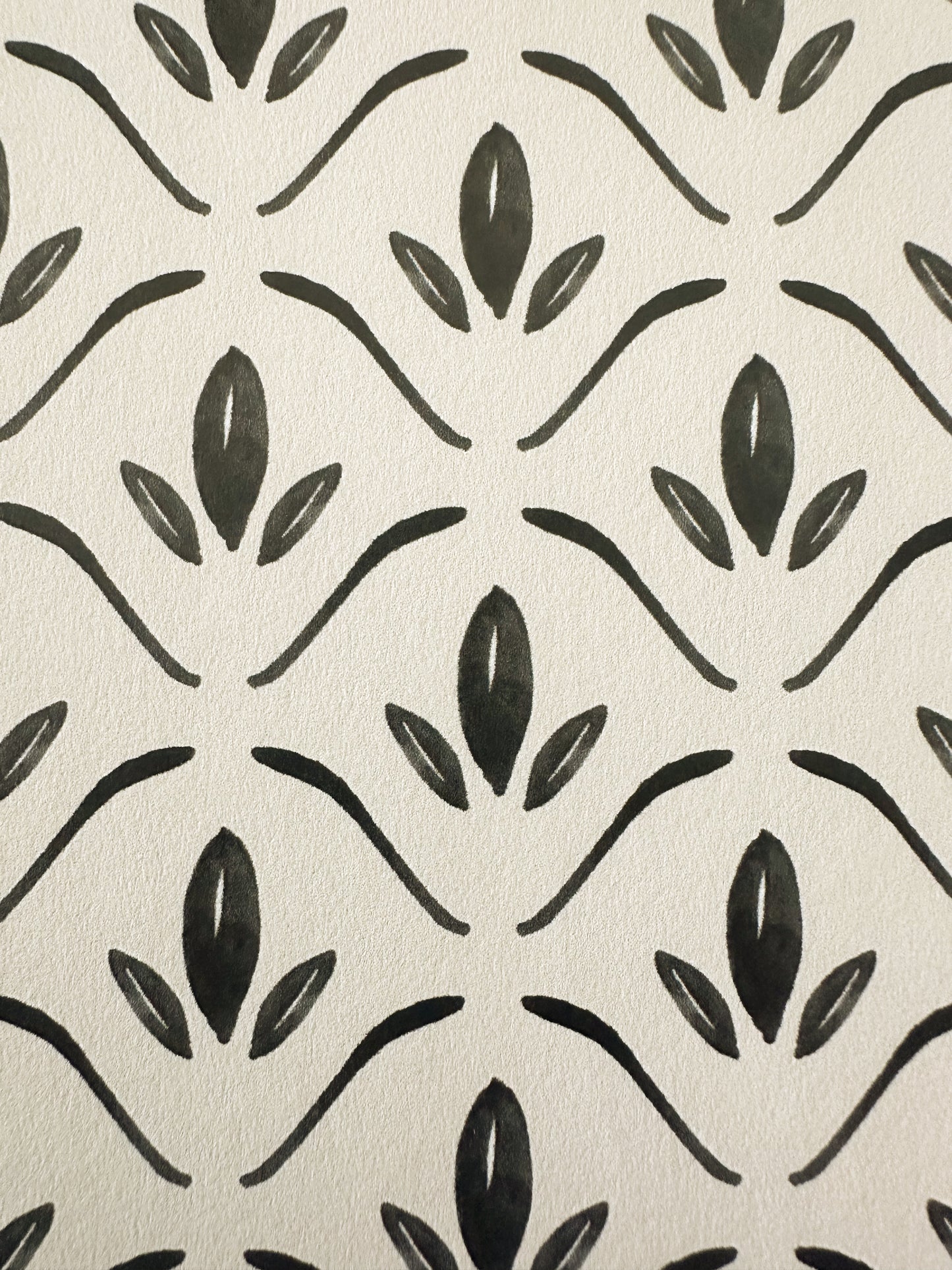 Isabel Wallpaper | Black and Cream
