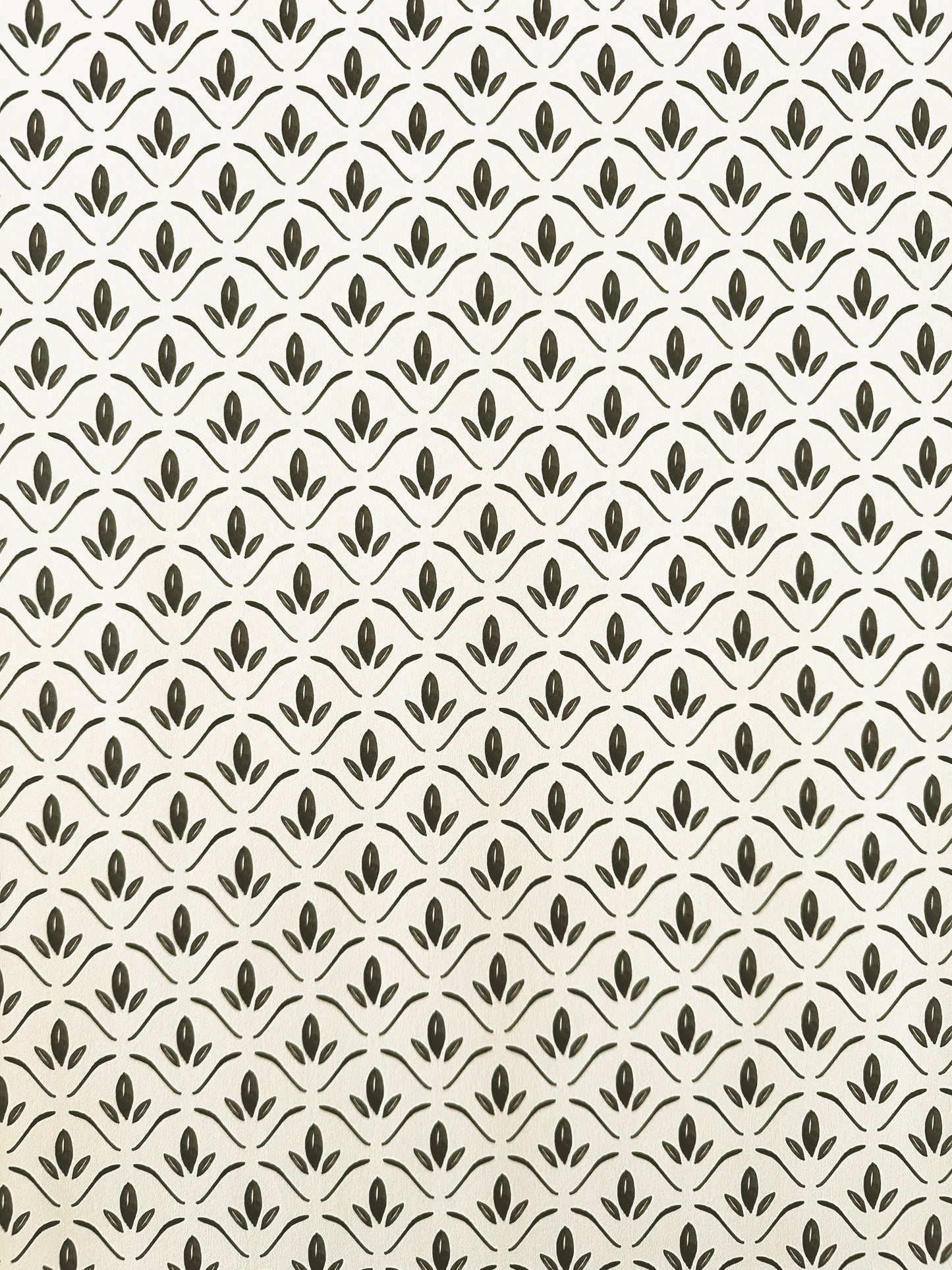 Isabel Wallpaper | Black and Cream
