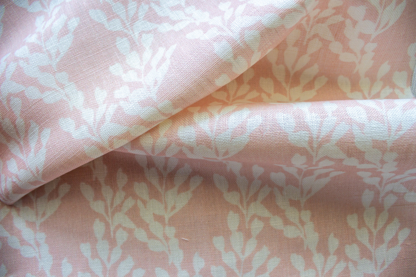 Seaside Sway Fabric | Coral